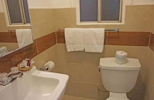 Little Armenia Hotel | Hollywood Roxy Hotel