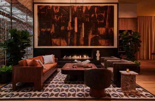 Hollywood Hotel | HOLLYWOOD VOLUME, a Tribute Portfolio Hotel
