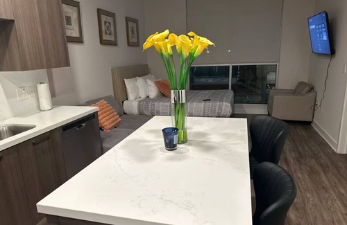 Hollywood Hotel | Hollywood Walk of Fame 2 beds, parking