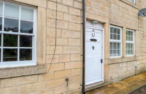 Wadsworth House | Holme Cottage