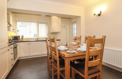 Braithwaite Cottage | HOLME RIGG, pet friendly, character holiday cottage in Braithwaite