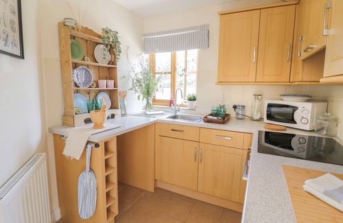 Pudleston Cottage | HOLMER FARM, pet friendly in Leominster