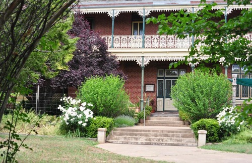 Bathurst Bed & Breakfast | Holmhurst Guest House