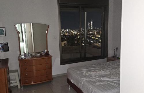Holon House | Holon Guest House, Rooms, Not a Hotel