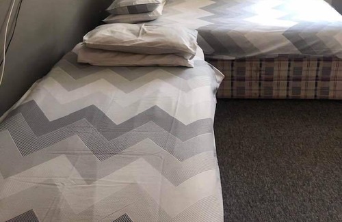 Guildford Hotel | Holroyd Arms