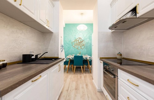 Bucharest City-Centre Apartment | Holt - Welcome to the Jungle