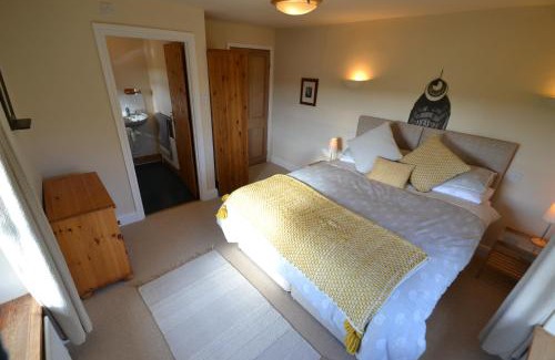 Hele Bed & Breakfast | Holwell Farmstead