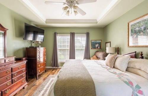 Chesnee Other | Holy Cow Farms a large modern Farm House.11 miles from Tryon TIEC. Pool & HotTub