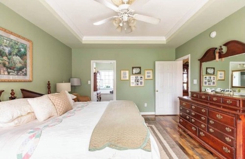 Chesnee Other | Holy Cow Farms a large modern Farm House.11 miles from Tryon TIEC. Pool & HotTub