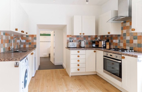 Pembroke Apartment | Holyland House - Greenacres Estates