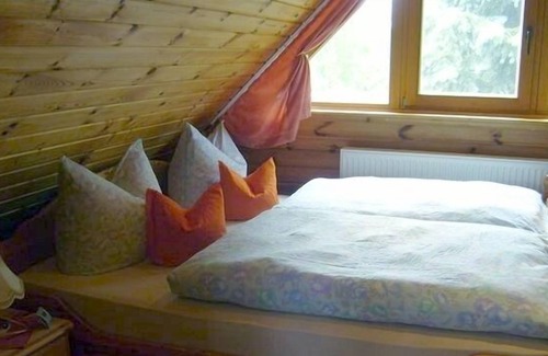 Caputh Apartment | Holzhaus 60 qm mit Garten, 2 Schlafzimmer für Max. 3 Personen