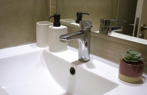 Nunoa Apartment | HOM I Amplio depto 1D1B Metro Plaza Egaña Parking PE203