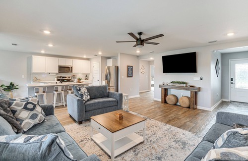 Foley House | Home 12 Mi to Gulf Shores Beach & Boardwalk!