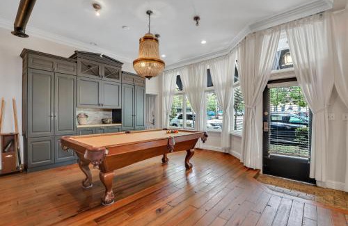 Historic Downtown Savannah House | Home at 1014