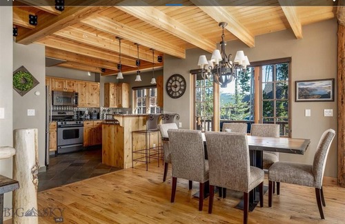 Big Sky Ski Chalet | Home at Big Sky Moonlight area. Walking distance to ski runs and hiking trails
