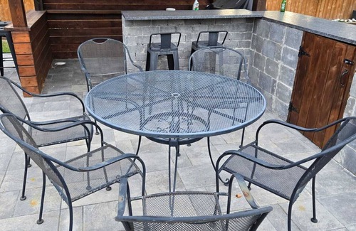 Niagara-on-the-Lake House | Home away from home, in the picturesque Niagara on the lake.
