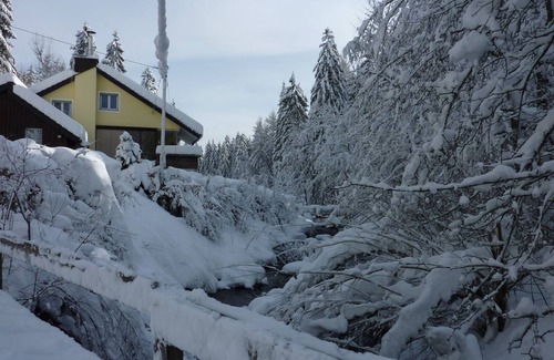 Kniebis Apartment | Home away from home - with a creek in the forest but near to the city