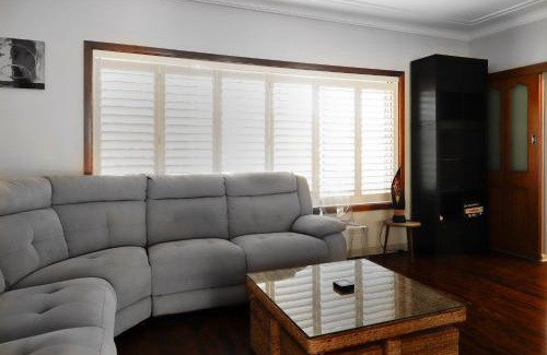 Kogarah Bay House | Home Away From Home - 3 Bedroom House Sleeps 6 - Parking