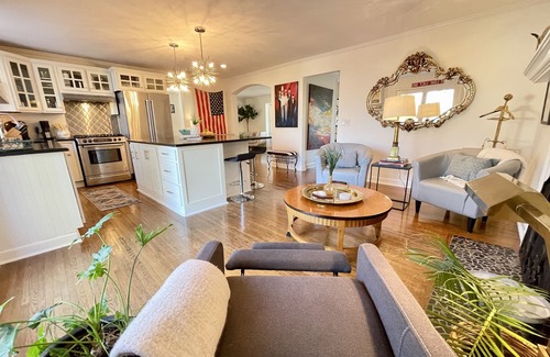 Green Hills House | Home Away From Home (5 miles to downtown)