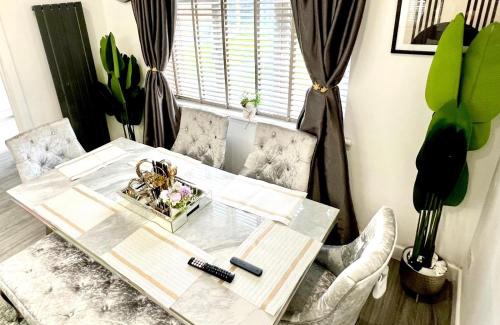 Bury Apartment | Home away from home