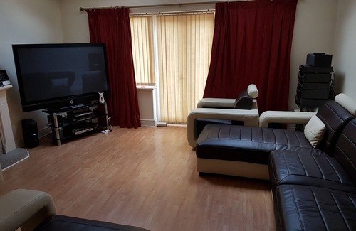 Colchester House | Home away from Home Stress free, Relax and Enjoy
