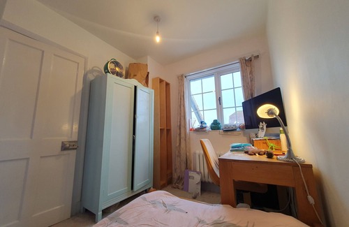 Woking Bed & Breakfast | Home away from home