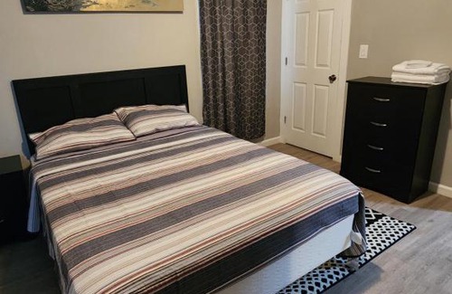 Peoria House | Home Away From Home Near OSF/ Several Hospitals