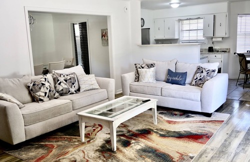 Mobile House | Home Away From Home nestled in the Heart of West Mobile