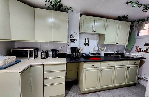 North York House | Home away from home, Prime Spot, Memorable Stay