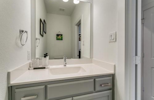 Lewisville Apartment | Home away from home