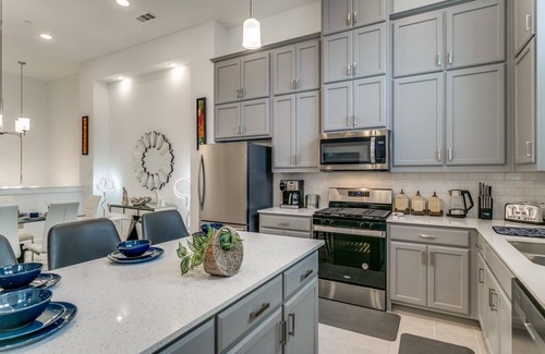 Lewisville House | Home away from home