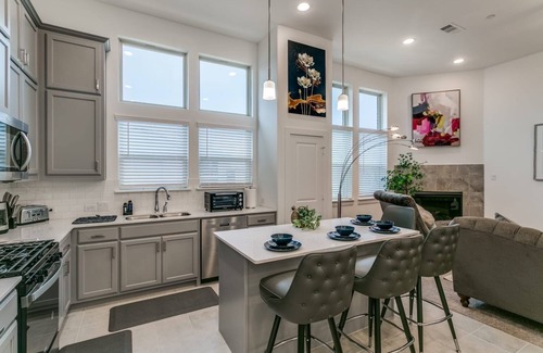 Lewisville House | Home away from home