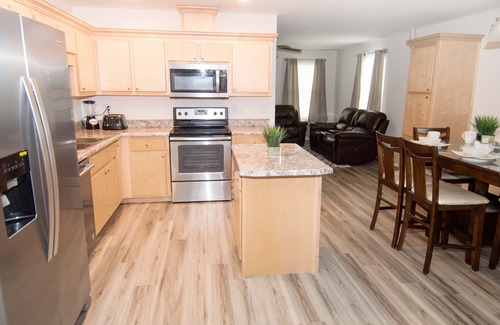 North Northwest Pensacola House | Home Away from Home