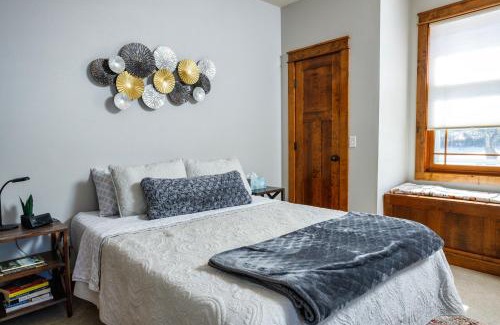 Sturgeon Bay House | Home Away from Home by Simple Life Rentals
