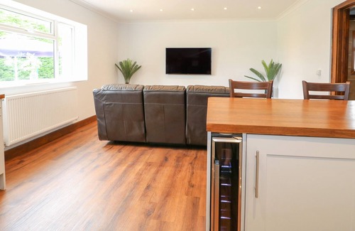 Wisbech Apartment | HOME BARN, romantic, with a garden in Upwell