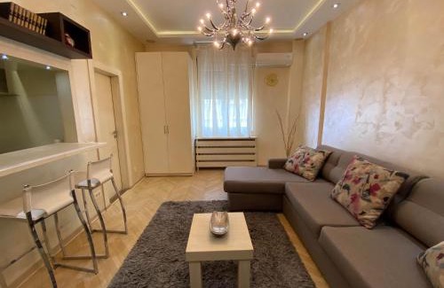 Kosancicev Venac Apartment | Home Center Apartment