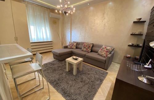 Kosancicev Venac Apartment | Home Center Apartment