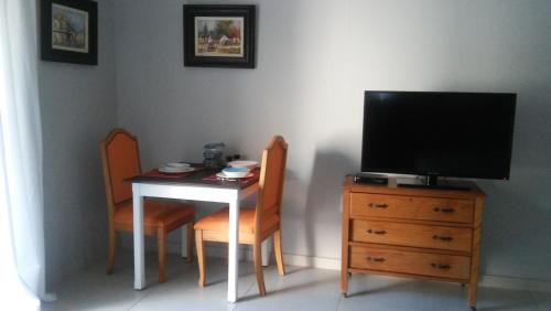 Greater Johannesburg Metropolitan Area Apartment | @Home Cottage