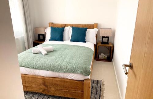 Doncaster Apartment | Home Crowd Luxury Apartments- Hamilton House