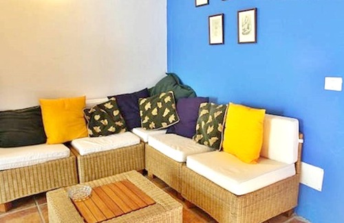 Valle de Guerra House | Homerez - House 12 km away from the beach for 2 ppl. with shared pool and garden