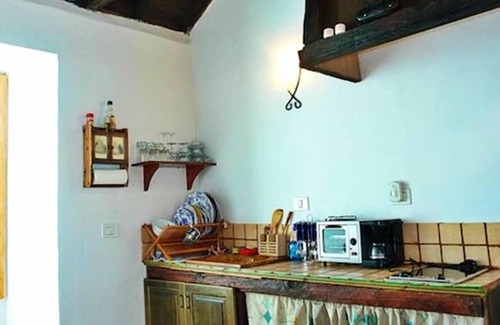 Valle de Guerra House | Homerez - House 12 km away from the beach for 2 ppl. with shared pool and garden
