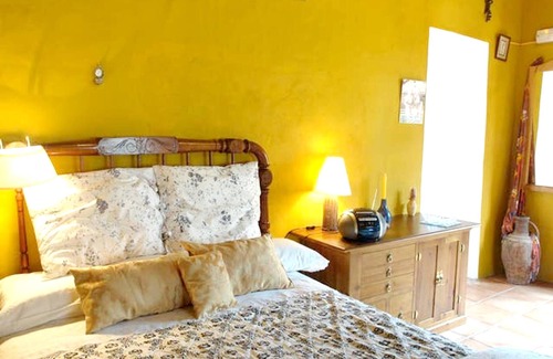 Valle de Guerra House | Homerez - House 12 km away from the beach for 2 ppl. with shared pool and garden