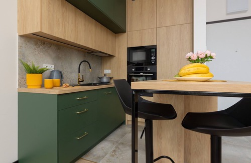 Praga Polnoc Apartment | Home Factory Estate Kotsisa by Renters