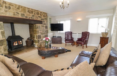 Saint Asaph Cottage | HOME FARM, pet friendly, character holiday cottage in St Asaph