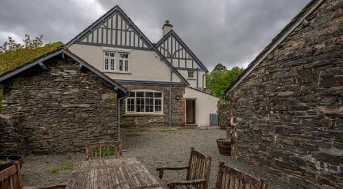 Graythwaite House | Home Farmhouse