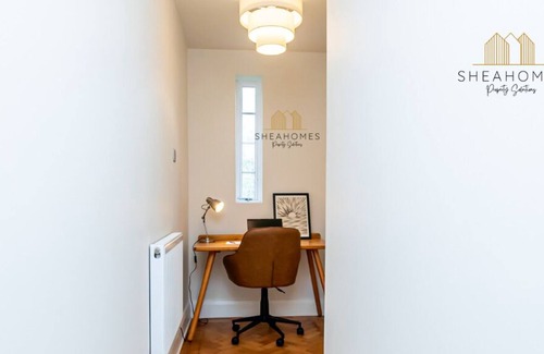 Purley Apartment | Home from Home in Croydon, London - Great transport links!