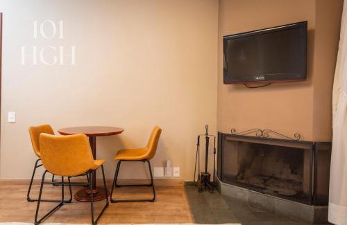 Alto do Capivari Apartment | Home Green Home 101 - Um Castelo na Montanha com linda vista