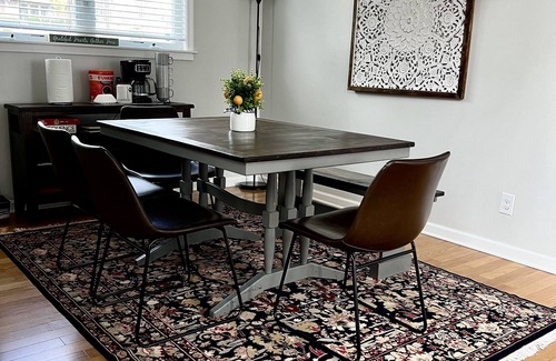 High Point House | Home in a nice High Point Neighbourhoodn