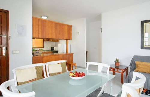 Mozaga House | Home In Central Location with Vegetable Garden, Terrace, Mountain View & Wi-Fi
