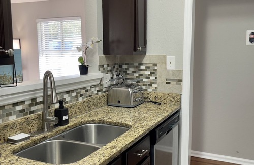 Paw Creek House | Home in Charlotte close to airport and city center